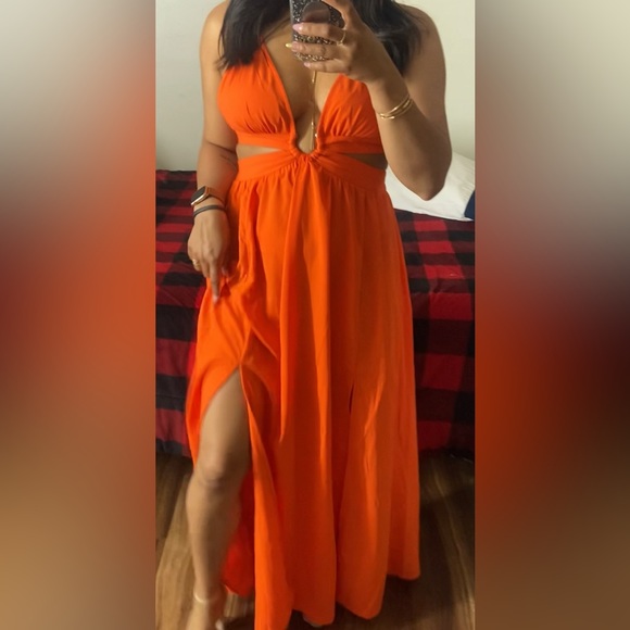 I'm selling the green one because I bought it small - Picture 1 of 3